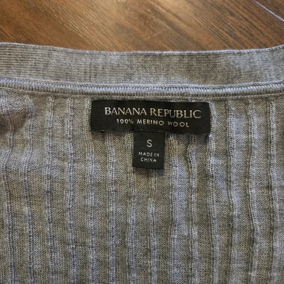 Banana Republic Gray Small Merino Wool Ribbed Cardigan - Picture 5 of 9